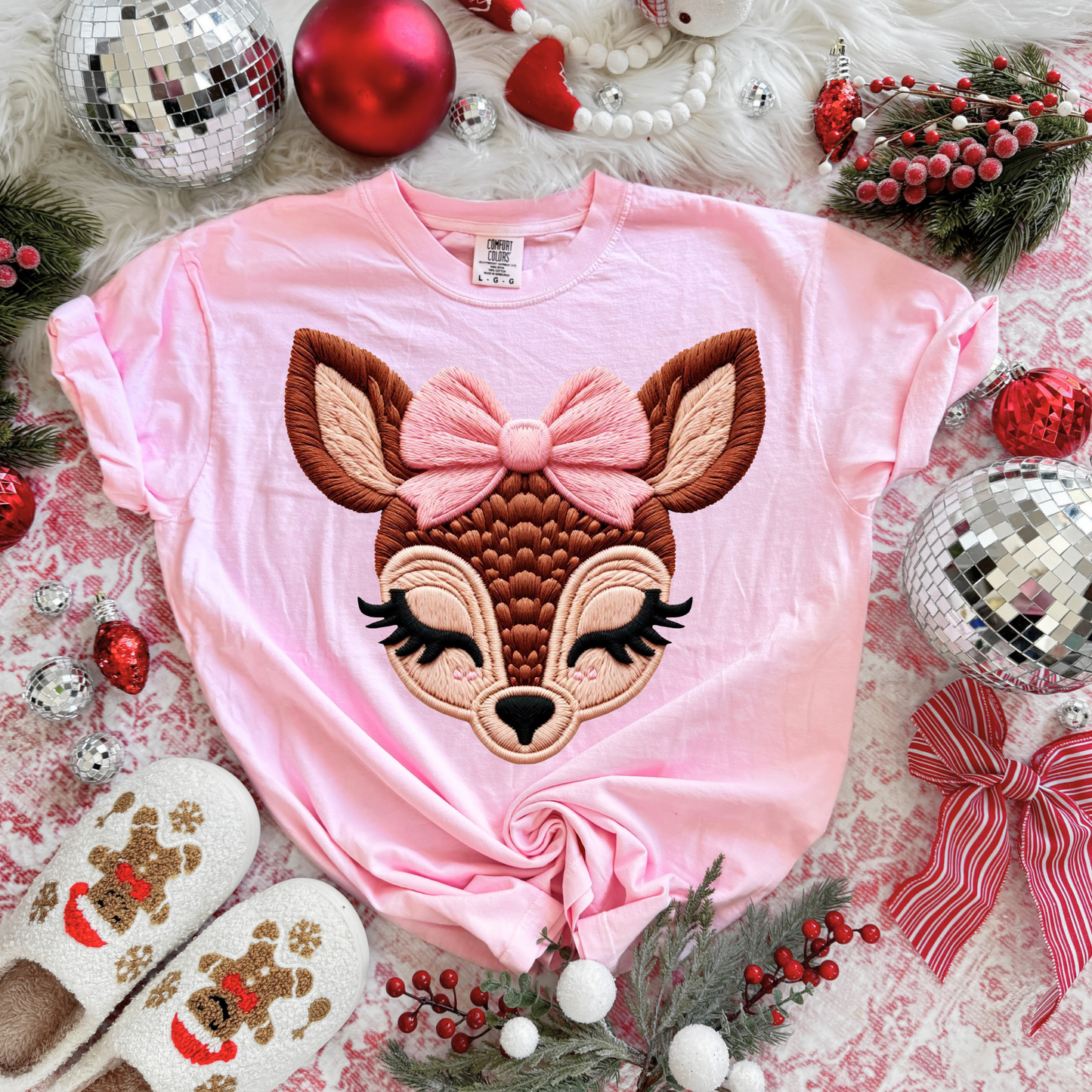 7E  Reindeer Bow Yarn