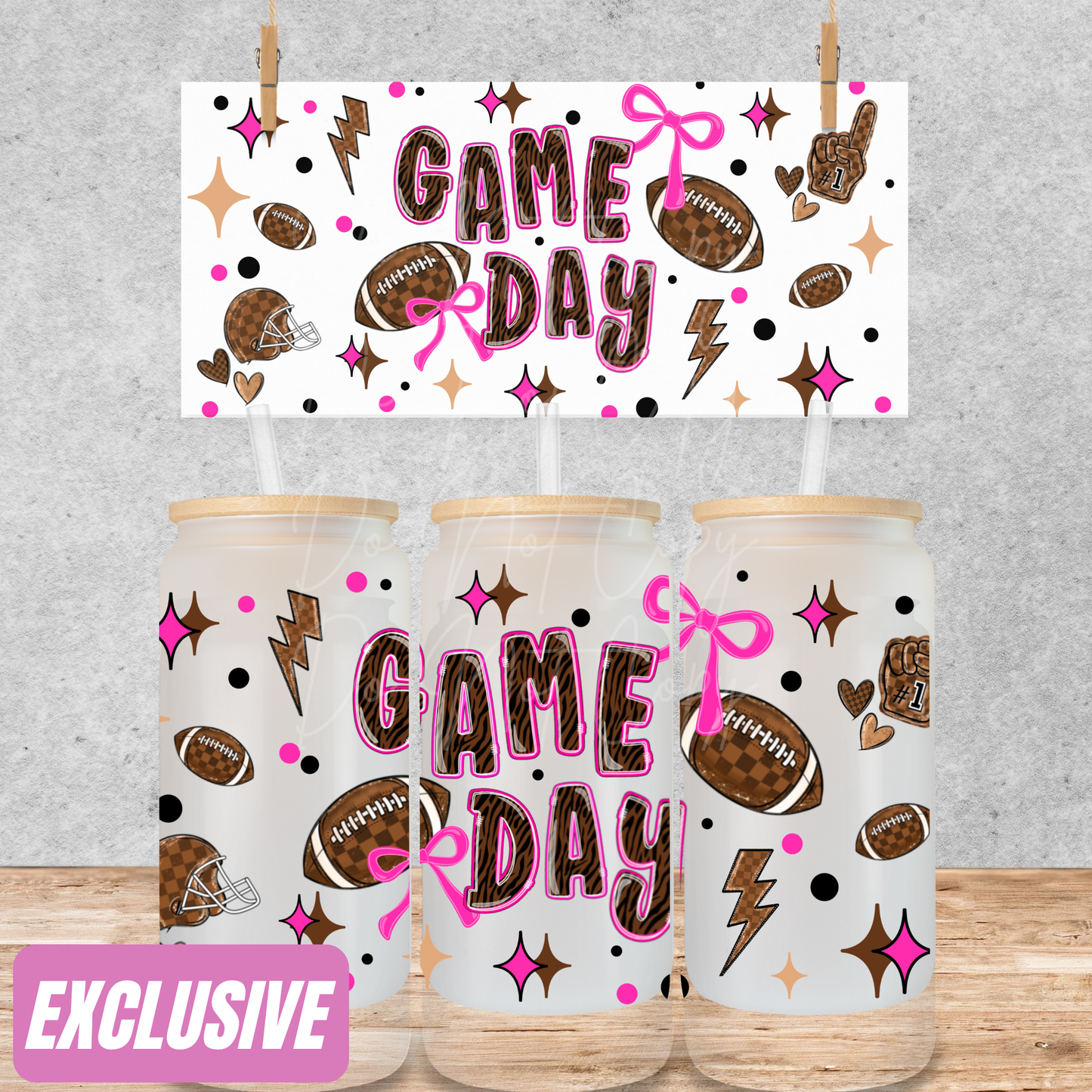 Pink game day **EXCLUSIVE**